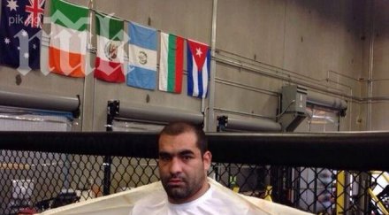 пик багата сложи бойко борисов гърдите смазващата победа джонсън снимки