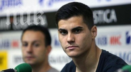 героят дербито крачунов всеки знае способен валери божинов