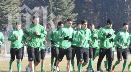 берое задържа дошлите проби чужденци