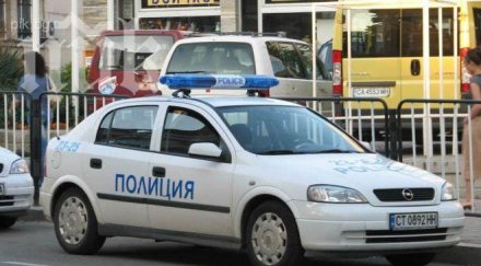 шофьор помете велосипедист избяга