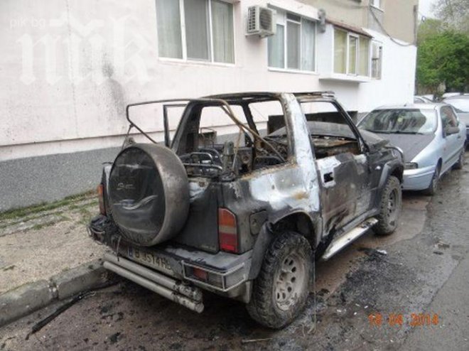 Джип е взривен във Варна, това е втората унищожена кола за 6 дни в морския град (снимки)