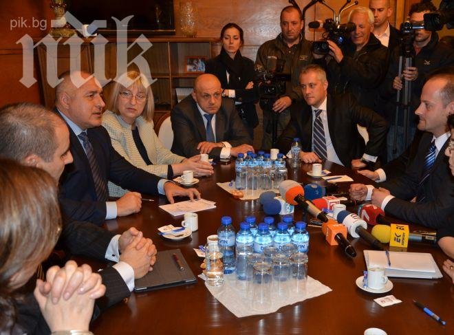 ГЕРБ регистрират евролистата си в ЦИК в 16,00 ч.