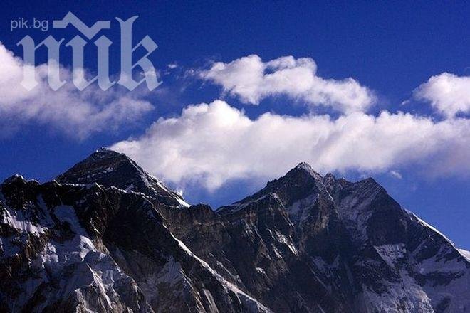 Петима алпинисти изчезнаха под Еверест