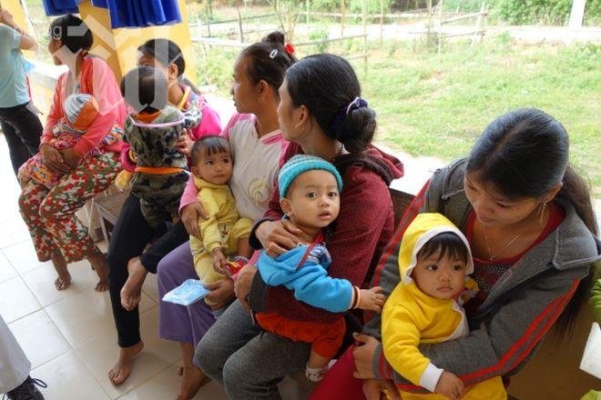 Осем деца в Търговище ще получат средства от благотворителност