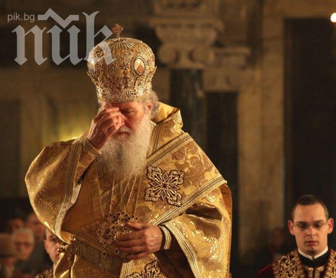 Неофит посреща Възкресение в „Св. Ал. Невски”, Йордан Цонев ще носи Благодатния огън