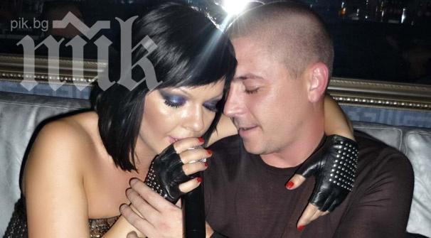 Галена зарязва мъжа си за Великден
