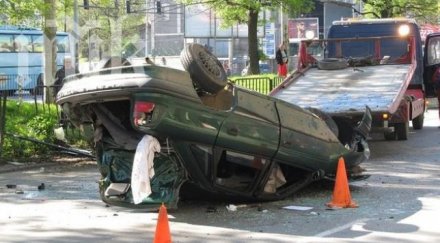 зрелищна катастрофа крадена кола русе опел бясна скорост преобърна таван