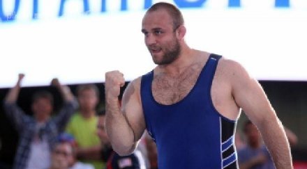 българин стана шампион сащ