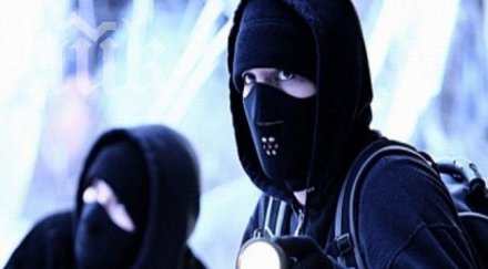 маскирани издевателстват жестоко главен атаман киев