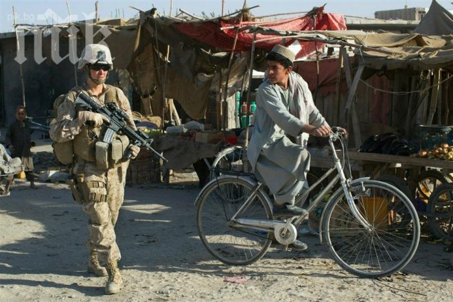 Войниците на САЩ в Афганистан ще паднат под 10 хил. души