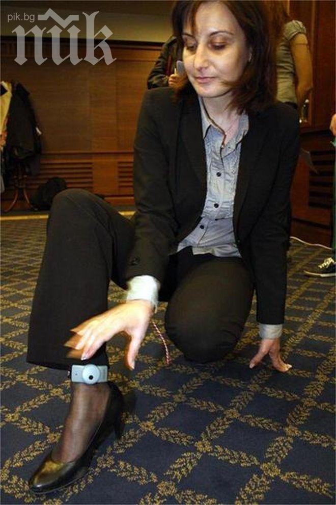 Сложиха първите електронни гривни на 2-ма осъдени