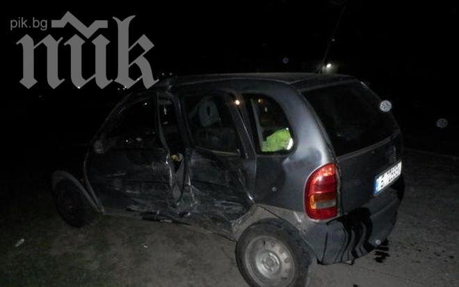 Двама млади мъже пострадаха тежко при катастрофа край Сухиндол