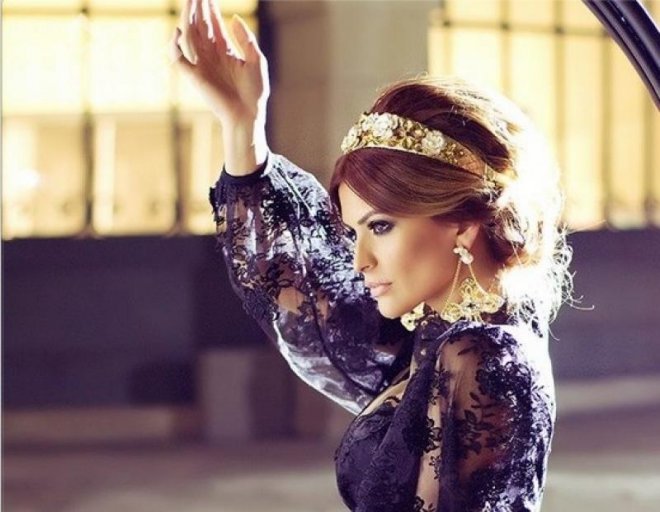 Преслава се наду - гони феновете и не дава автографи
