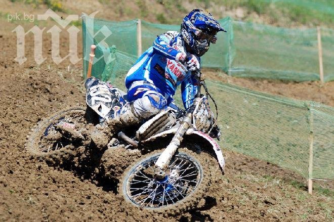 Петър Петров осми след първия манш на Световното по мотокрос