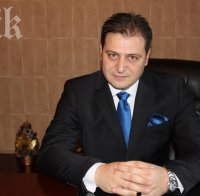 Свалят шефа на общинарите в Перник, цирк и долен комплот в залата! (снимки)