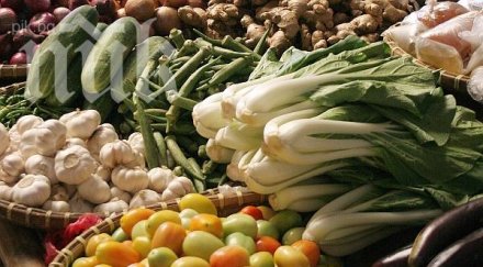 поради липса контрол пазарът наводнен зеленчуци съмнително качество