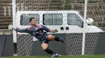 изгоненият томаш черни продължава тормози цска