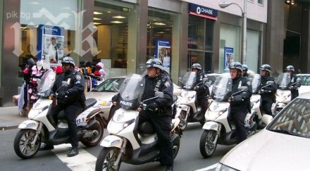 полицаи реват пускат сайт реклама хората публикуват компромати