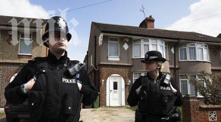 британската полиция издирва годишен българин