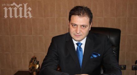 свалят шефа общинарите перник цирк долен комплот залата снимки