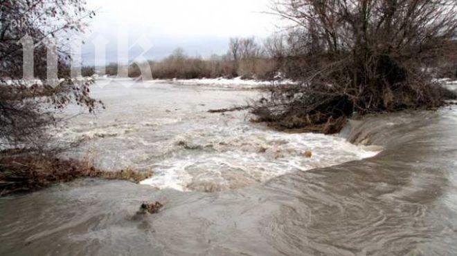 Бедствено остава положението в Чупрене и Руженци, дъждът продължава да вали