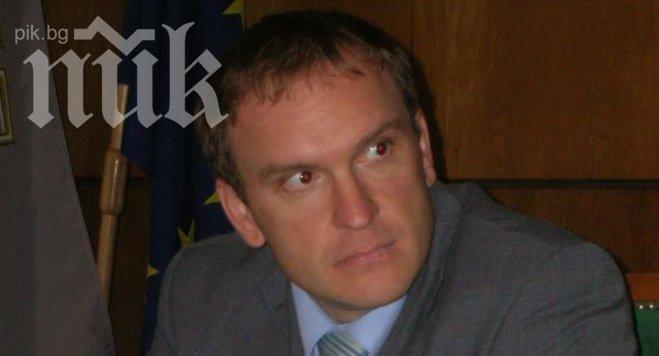 Арестуваният вчера зам.-кмет на Плевен Алексей Зелов не бил член на ГЕРБ