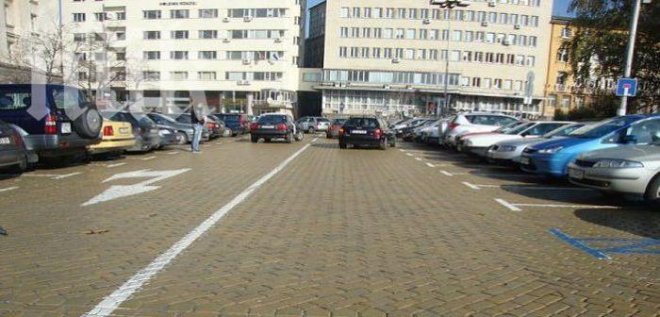 КЗК спира тунела под жълтите павета