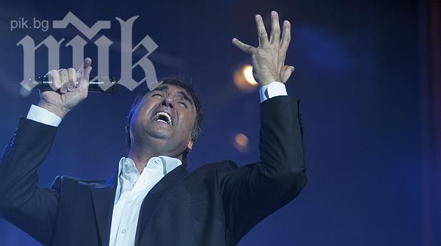 Гонят Веско Маринов от страната