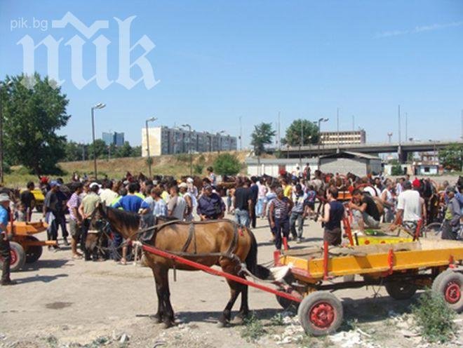Мащабна акция! Жандармерията бута бараките в Столипиново