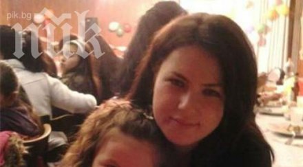 погребват убитата майка детето