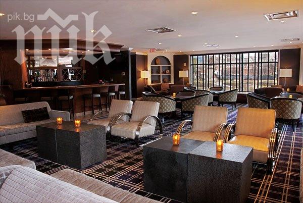 Американка съди хотел за 1 млн. долара – паднала от стол

