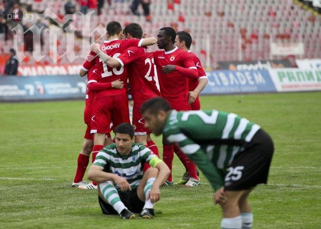 ЦСКА победи Черно море, изгониха Фо-Поре