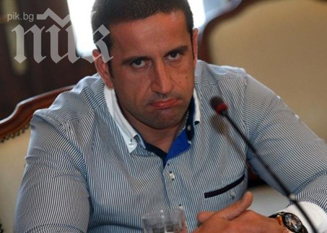 Пребиха зверски бившия шеф на Напоителни системи, в критично състояние е