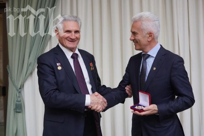 Атака откри предизборната си кампания в Москва 