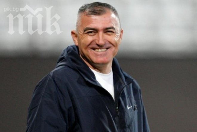 Бившият левскар Петре Григораш пое Пандури Търгу Жиу