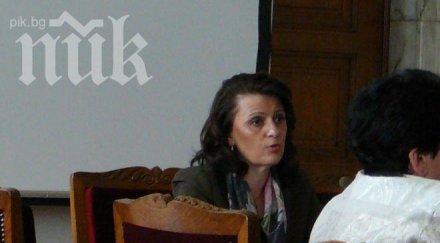 първо пик обвинената корупция зам министърка проверят информация