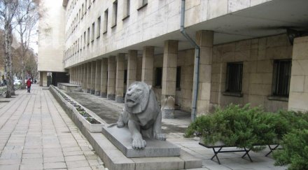 главният секретар мвр поне години стаж службите