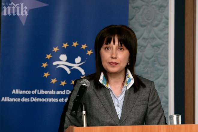 Хюсменова категорична: Евролибералите не са търсили сметка на ДПС за Пеевски