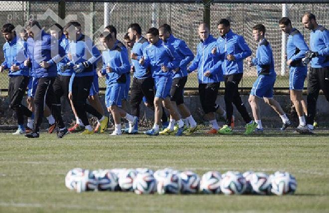 Левски прибира звездите на Черноморец