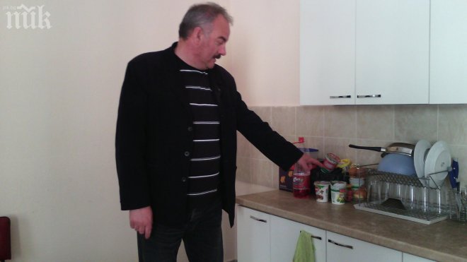 Крадци нагло посегнаха на училище в Пернишко (снимки)