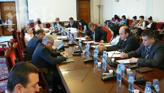 Комисията по земеделие отхвърли ветото на президента за земите