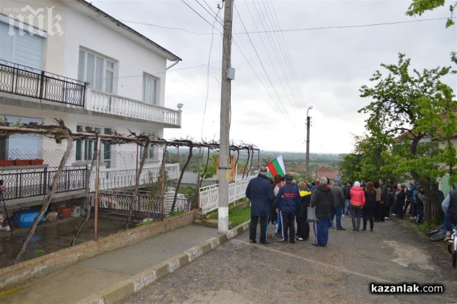 Кметицата на Розово настояла полицията да прогони сирийските бежанци