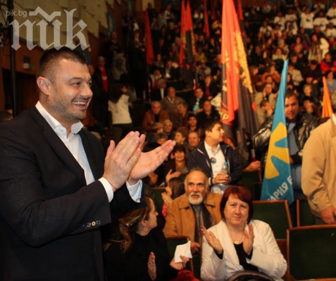 Бареков в Хасково: Ние искаме народът да гласува за нас, за да има промяна