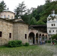 Провъзгласиха Епископ Сионий за новия игумен на Троянския манастир