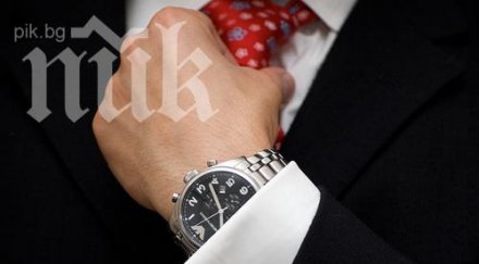 японците хвърлят вратовръзки пестят ток