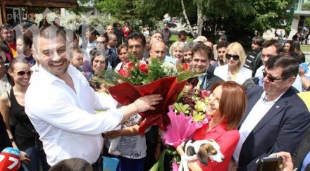 николай бареков герб пазарува местата секционните комисии