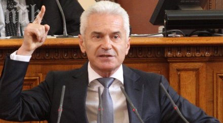 атака иска извънредно заседание парламента кснс заради украйна