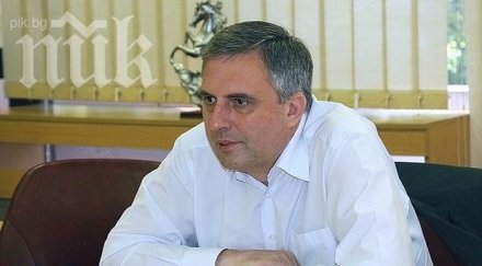 калфин външната политика българия небалансирана нестабилна