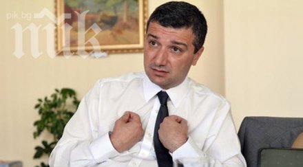 драгомир стойнев европейския парламент бъдат изпратени безгласни букви