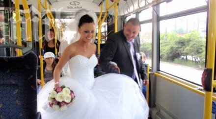 шоу бургас сватбари качиха градския автобус меден рудник центъра